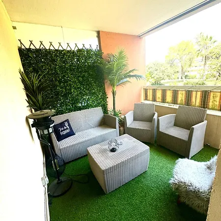 Le Flore Апартаменти *